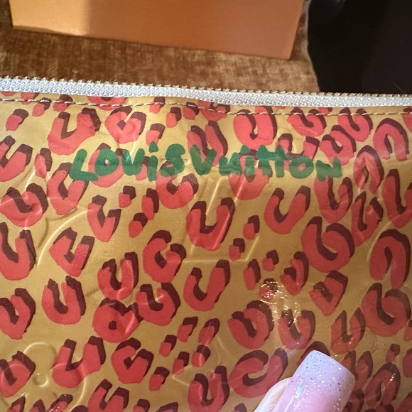 Authentic Louis Vuitton Limited Edition Stephen Sprouse Leapard Vernis Wallet - Picture 6 of 16